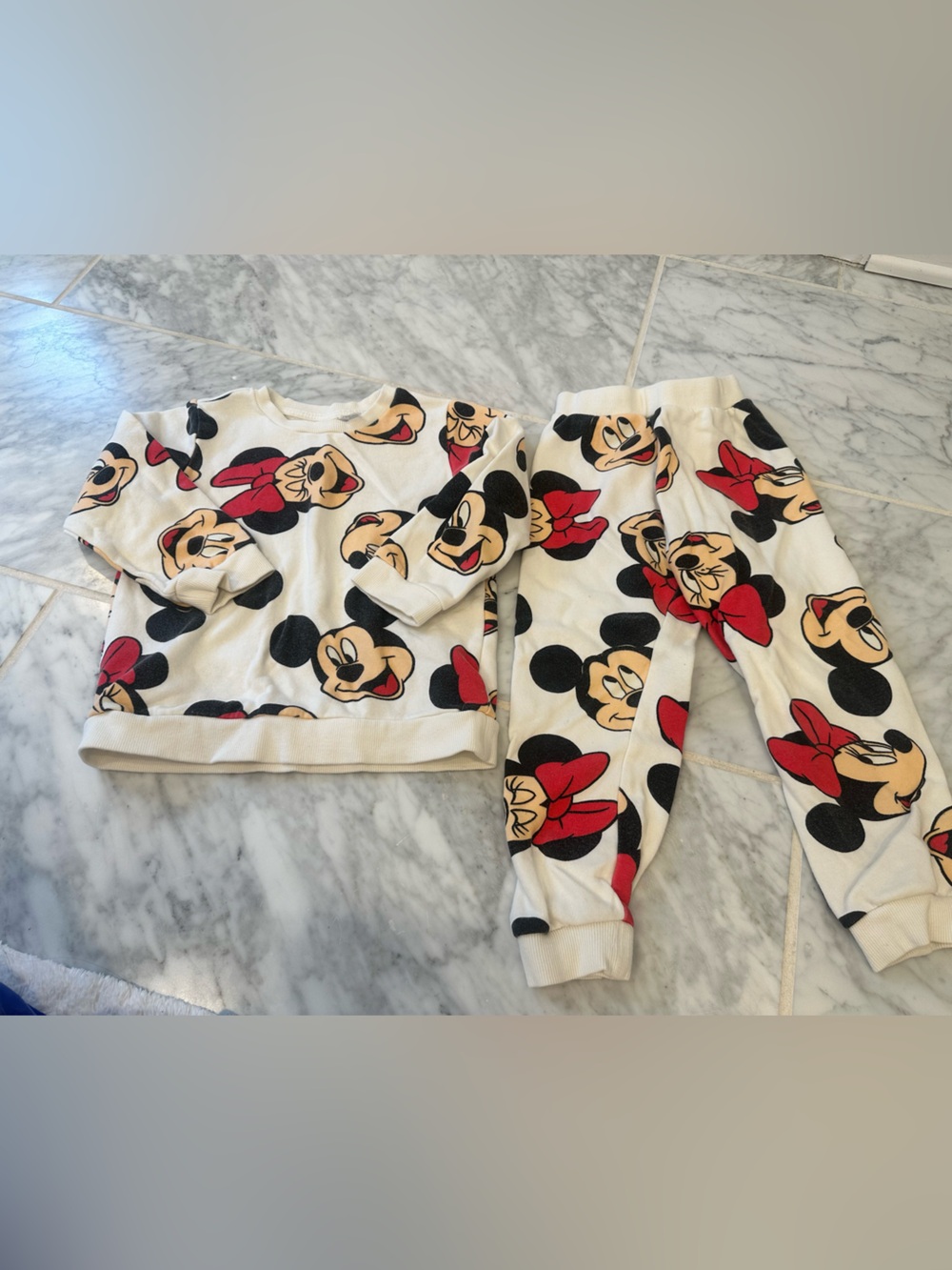 H&M White Mickey and Minnie Mouse Print Sweatsuit Set
